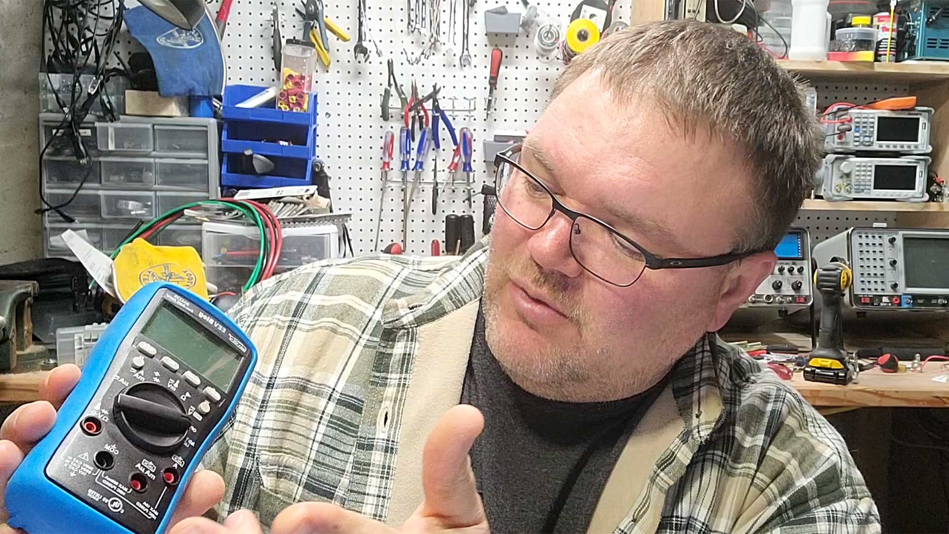 How to take basic Multimeter readings KB9VBR Antennas